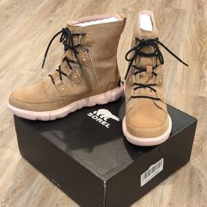 💧❤️NIB Sorel Explorer II Joan Sport WP Women's Tan Boots w/ Pink Accents sz 10